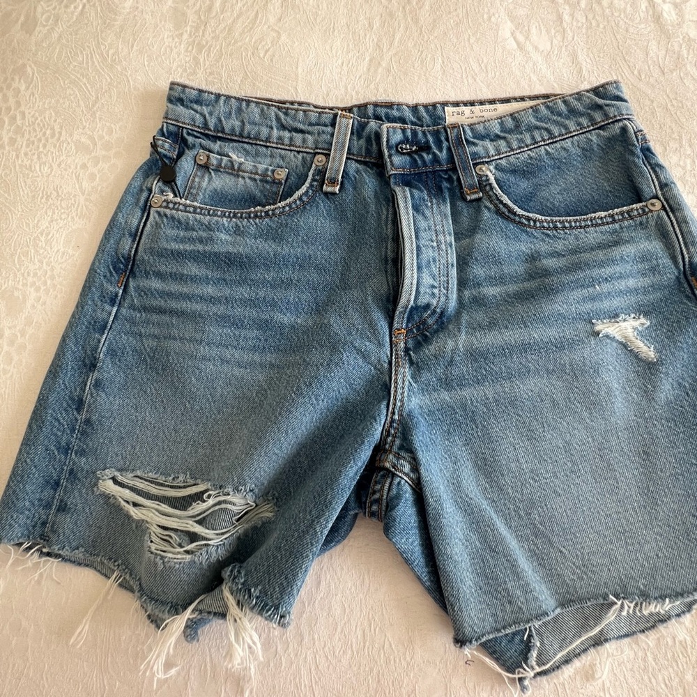 Stylish rag & bone distressed jean shorts…. Perfect style for the summer!